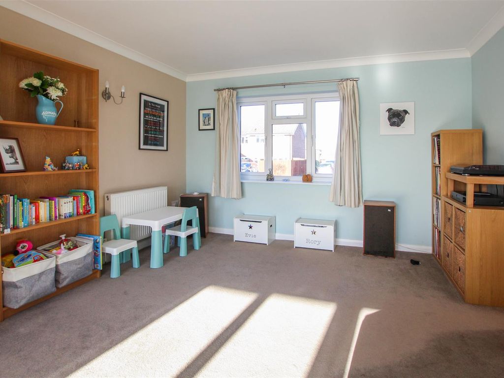 4 bed detached house for sale in Priory Close, Ickleton, Saffron Walden CB10, £600,000