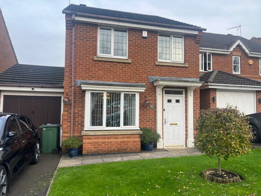 3 bed detached house to rent in Isobella Road, Leicester LE3, £1,200 pcm