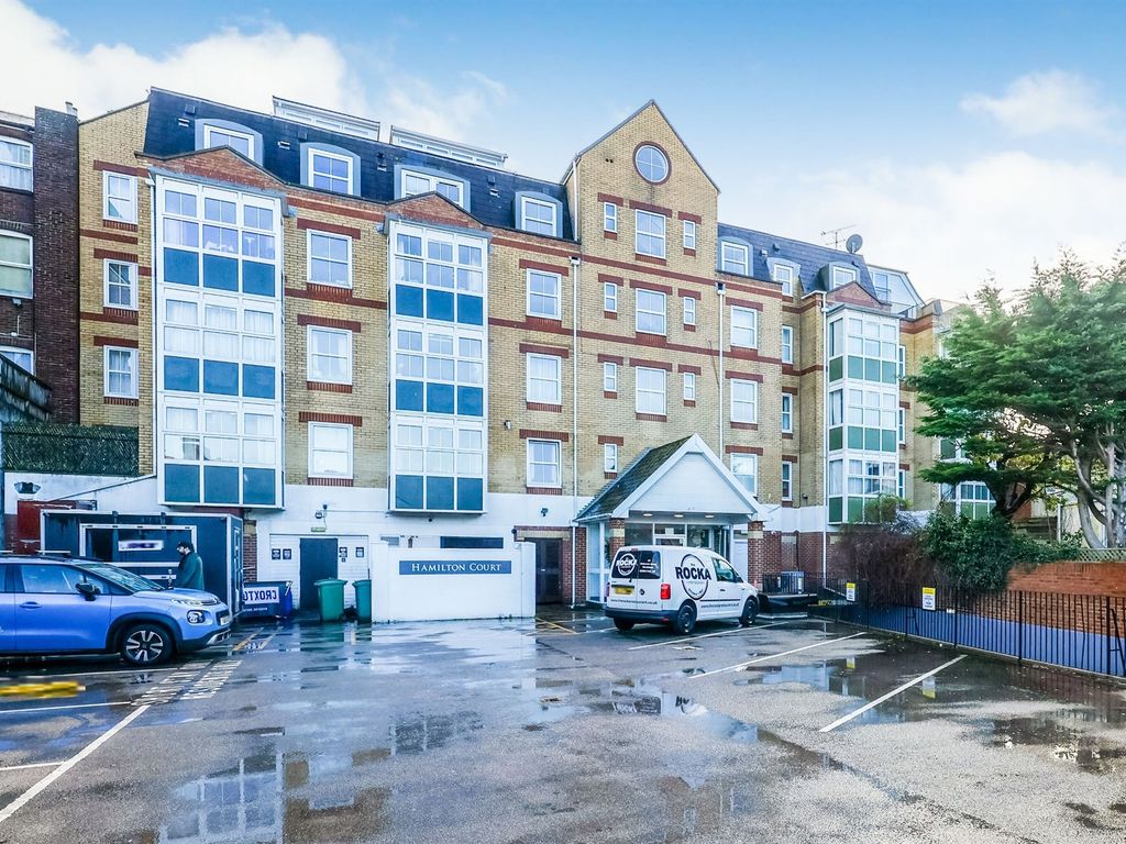 2 bed flat for sale in Ashby Place, Southsea PO5, £165,000