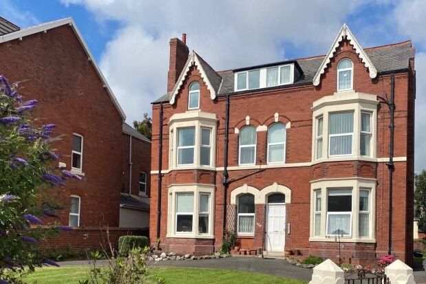 1 bed flat to rent in Park Road, Lytham St. Annes FY8, £550 pcm