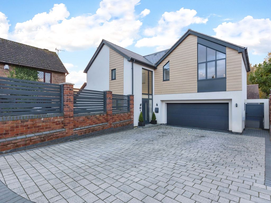 4 bed detached house for sale in Lea Close, Broughton Astley, Leicester LE9, £695,000