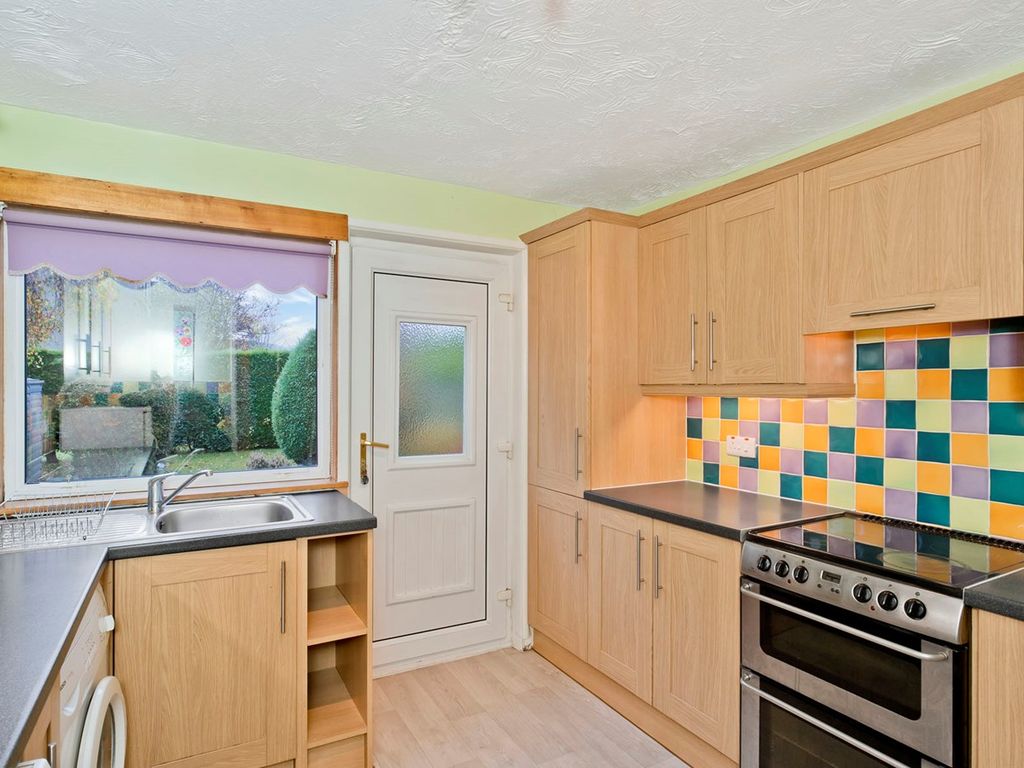 3 bed end terrace house for sale in Mortonhall Park Crescent, Edinburgh EH17, £250,000