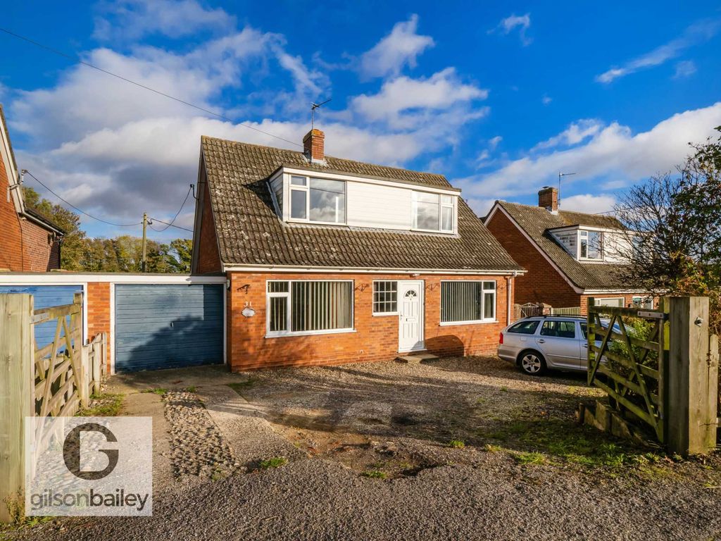 4 bed detached house for sale in Salhouse Road, Little Plumstead, Norwich NR13, £375,000