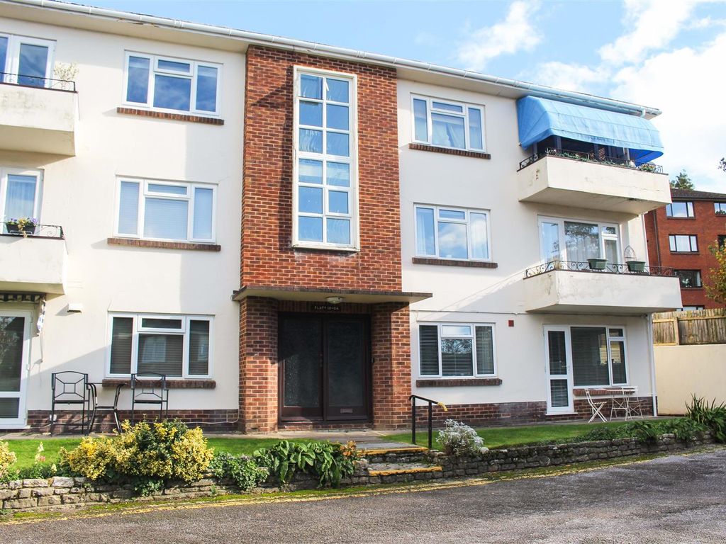 2 bed flat for sale in Stretton Court, Ashley Cross, Poole BH14, £250,000