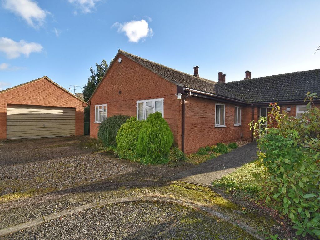 3 bed bungalow for sale in Northfield, Fulbourn, Cambridge CB21, £595,000