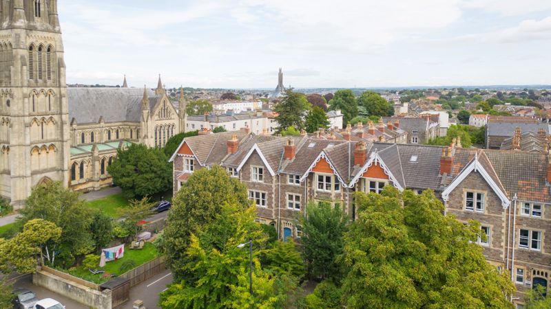 2 bed flat for sale in Clifton Down Shopping Centre, Whiteladies Road, Clifton, Bristol BS8, £550,000