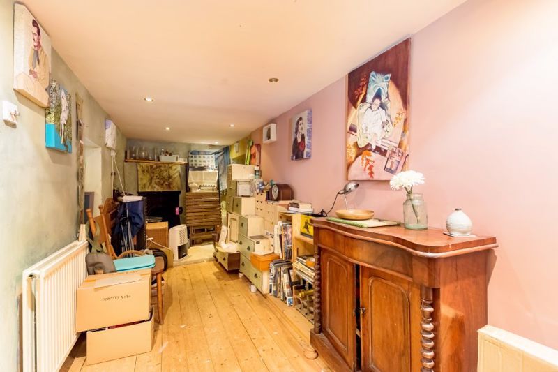 2 bed maisonette for sale in Belgrave Hill, Bristol BS8, £425,000