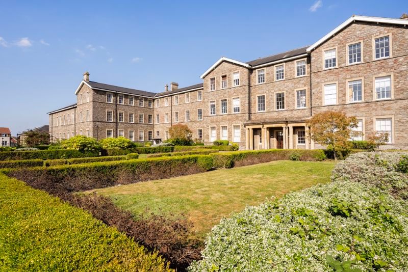 3 bed flat for sale in Ashley Down Road, Bristol BS7, £425,000