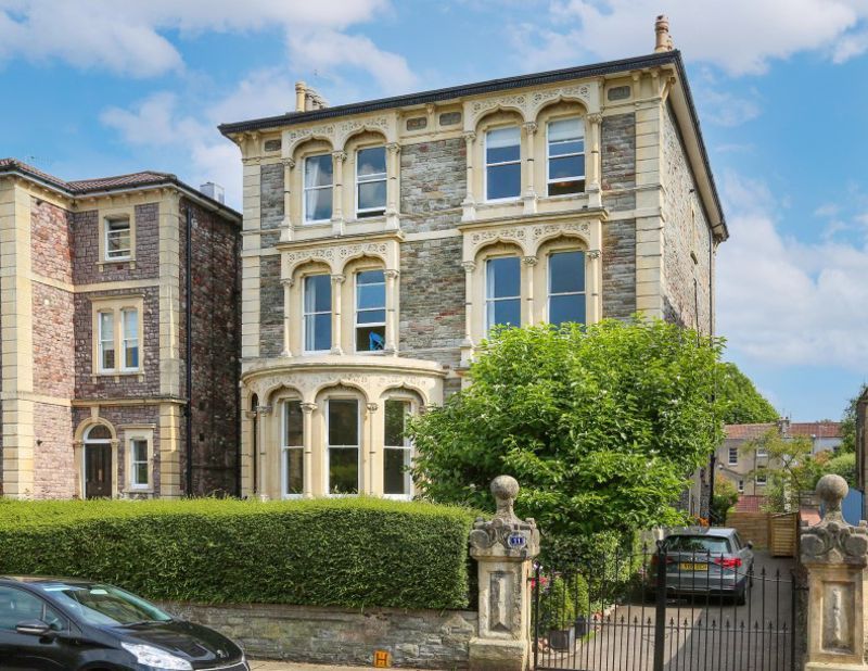 3 bed flat for sale in All Saints Gardens, All Saints Road, Clifton, Bristol BS8, £675,000