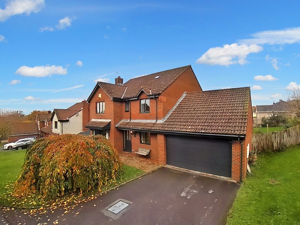 4 bed detached house for sale in The Beeches, Sandford, Winscombe, North Somerset. BS25, £625,000