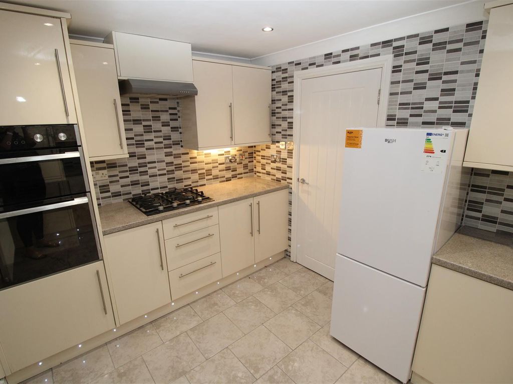 2 bed terraced house to rent in Mitre Street, Abertillery NP13, £700 pcm