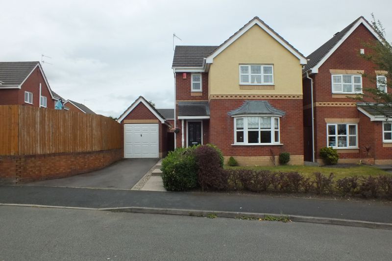 3 bed detached house to rent in Row Moor Way, Norton, Stoke-On-Trent ST6, £1,100 pcm