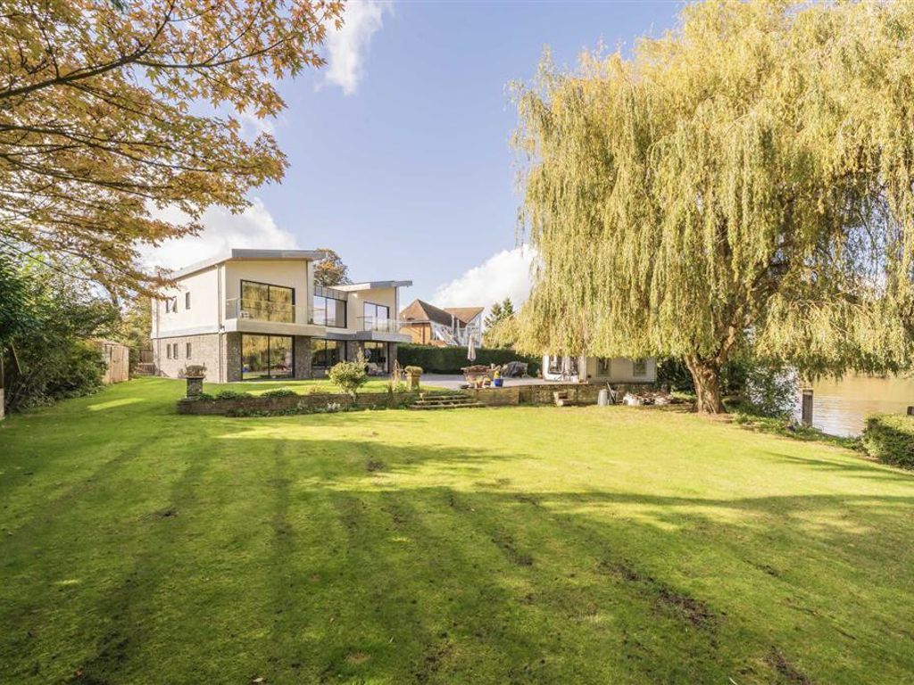 5 bed detached house for sale in Vicarage Walk, Bray, Maidenhead SL6, £4,000,000