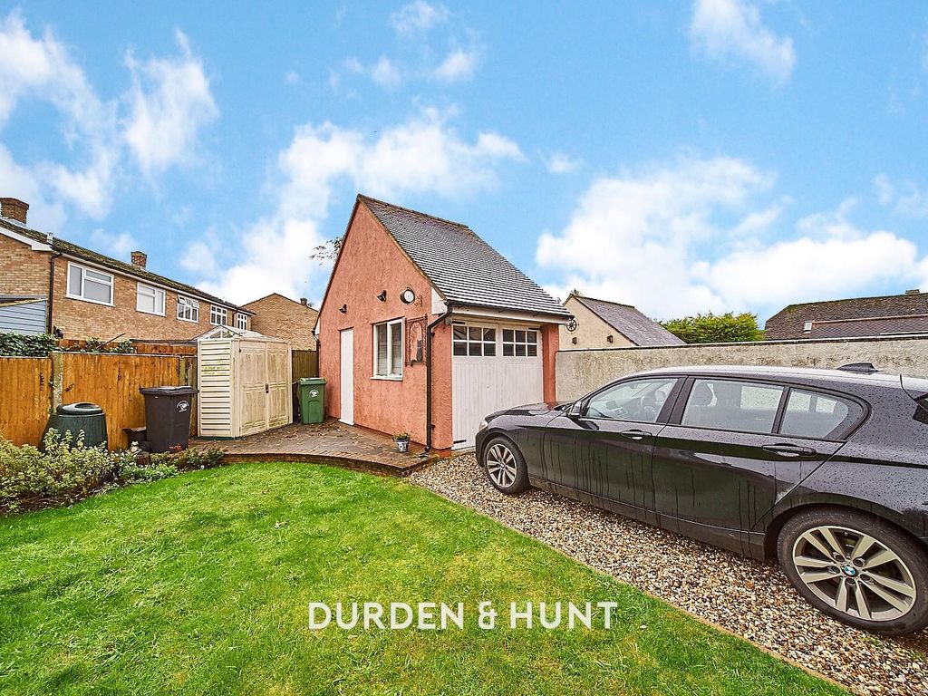 4 bed detached house for sale in The Street, High Roding, Dunmow CM6, £475,000