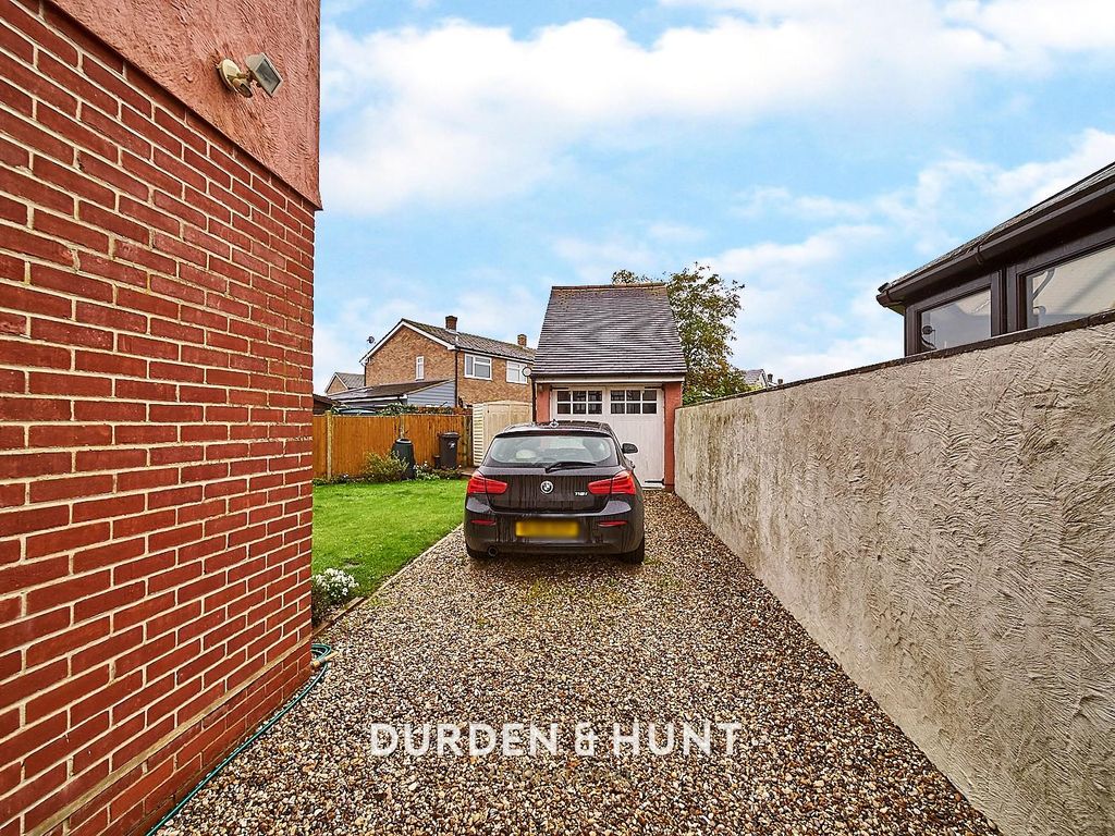 4 bed detached house for sale in The Street, High Roding, Dunmow CM6, £475,000