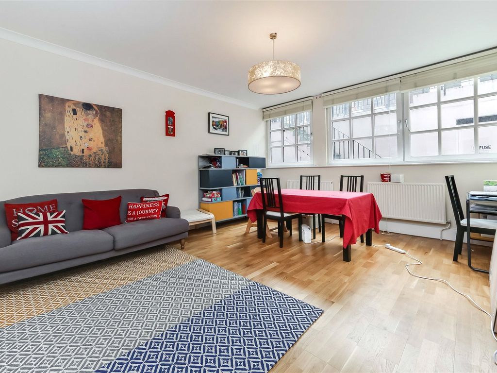 2 bed flat to rent in Cross Street, Islington N1, £2,450 pcm