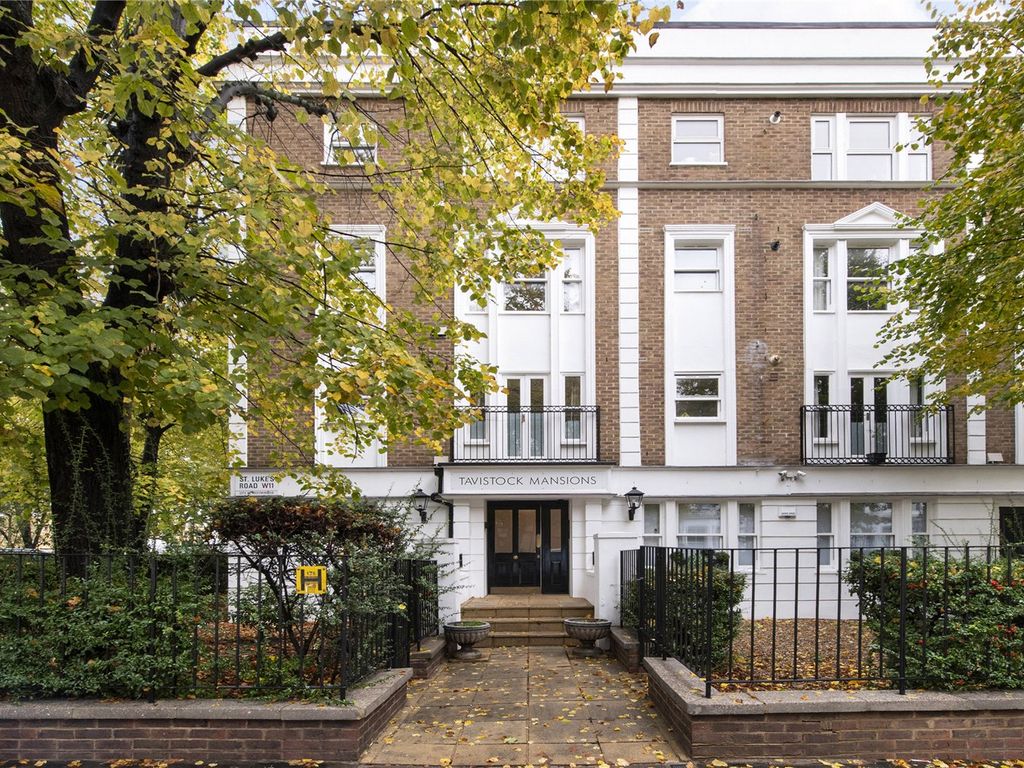 2 bed flat to rent in Tavistock Mansions, 49 St. Lukes Road W11, £2,600 pcm