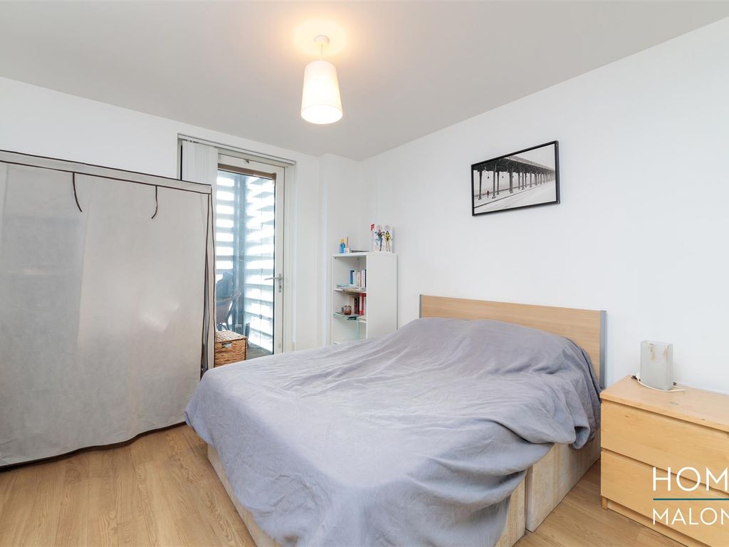 3 bed flat for sale in Gaumont Tower, Dalston Square E8, £950,000