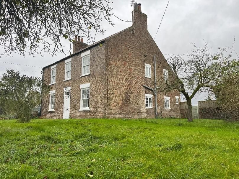 5 bed property to rent in Scrayingham, York YO41, £2,000 pcm