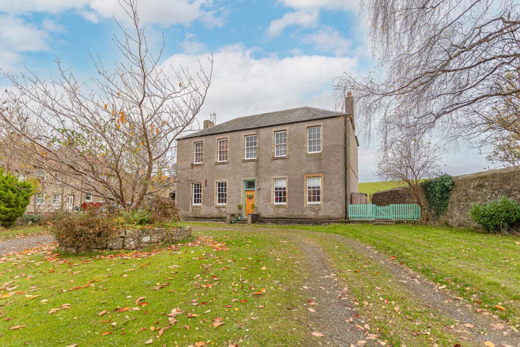 2 bed flat for sale in Old Schoolhouse, The Brae, Bannockburn FK7, £175,000