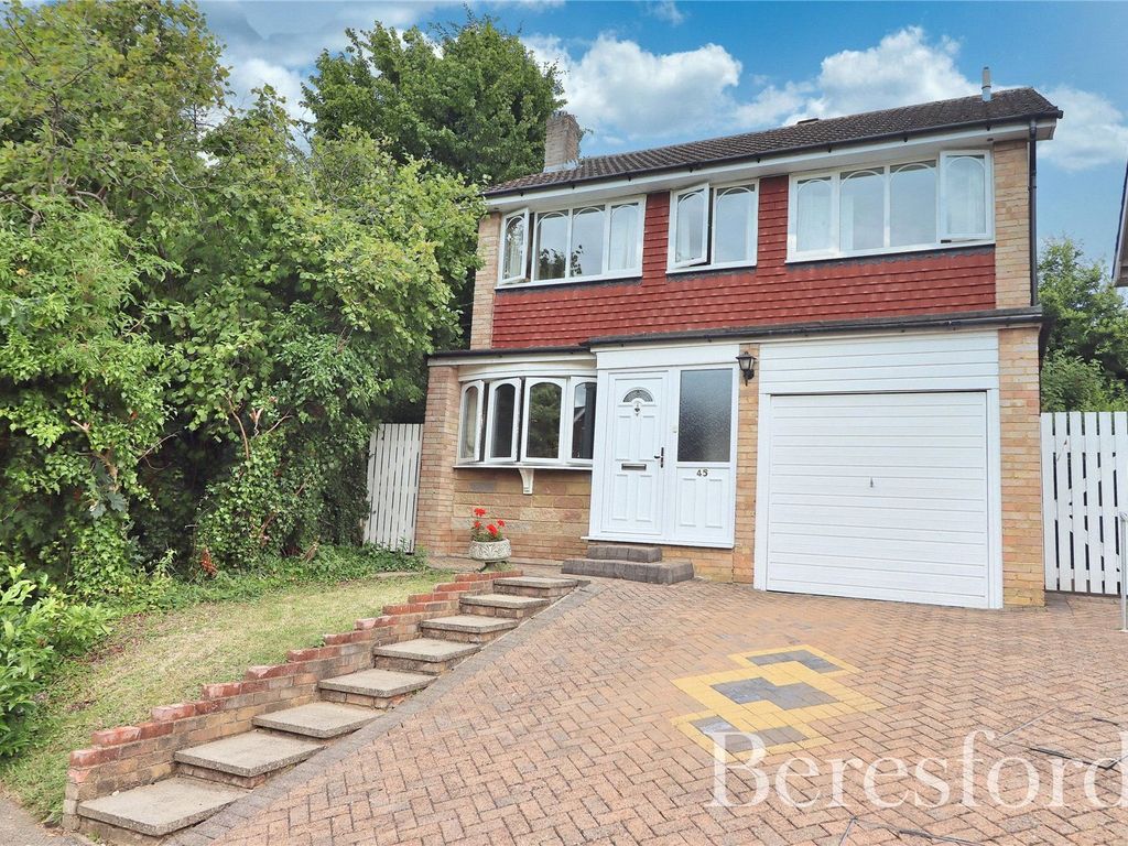 4 bed detached house to rent in Pertwee Drive, Chelmsford CM2, £2,095 pcm