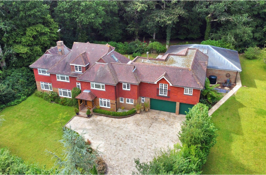 7 bed detached house for sale in Beresford Lane, Plumpton Green BN8, £2,500,000
