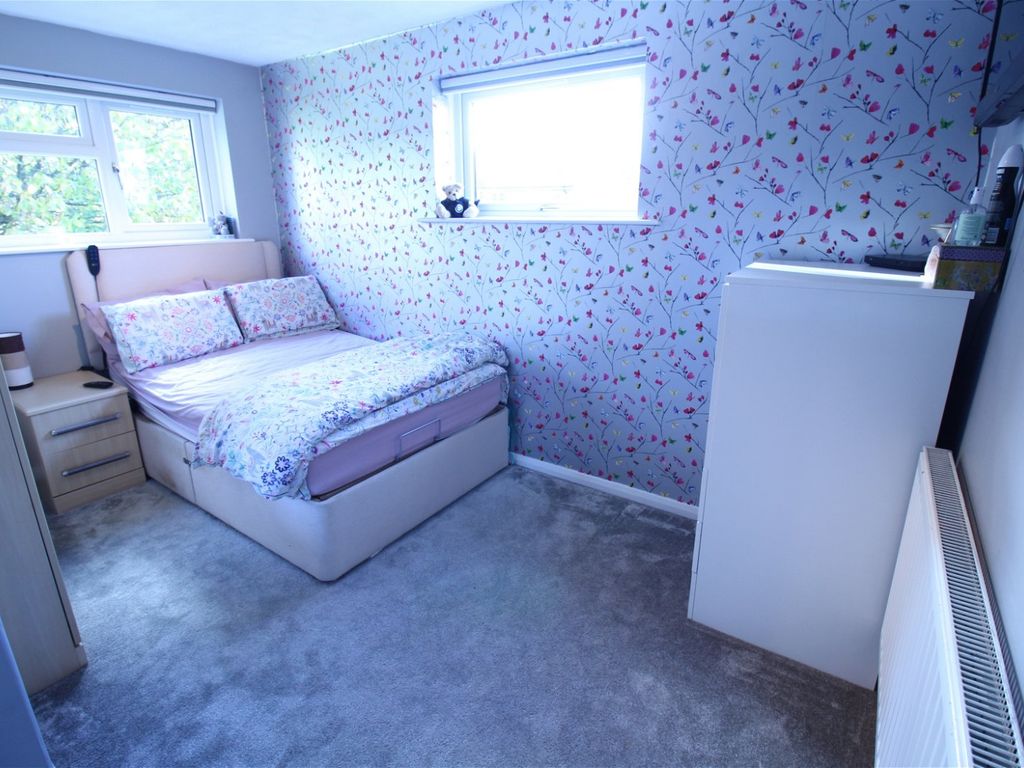 5 bed detached house for sale in Brook Close, Upper Caldecote, Biggleswade SG18, £650,000