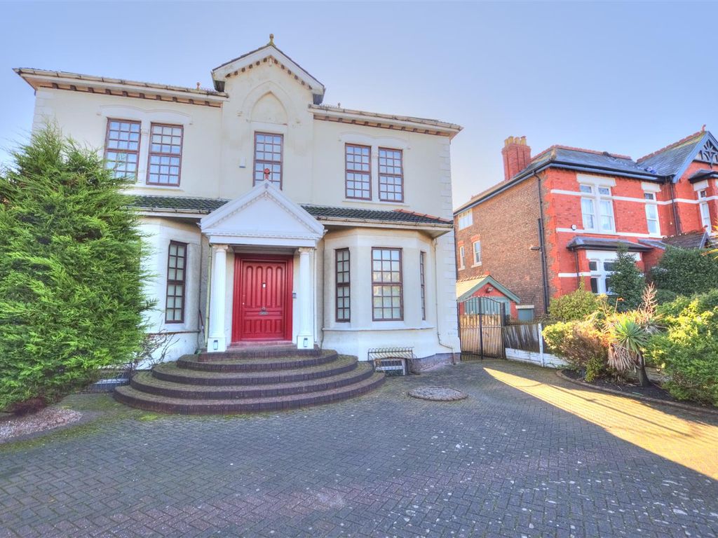 7 bed detached house for sale in Crosby, Liverpool L23, £775,000