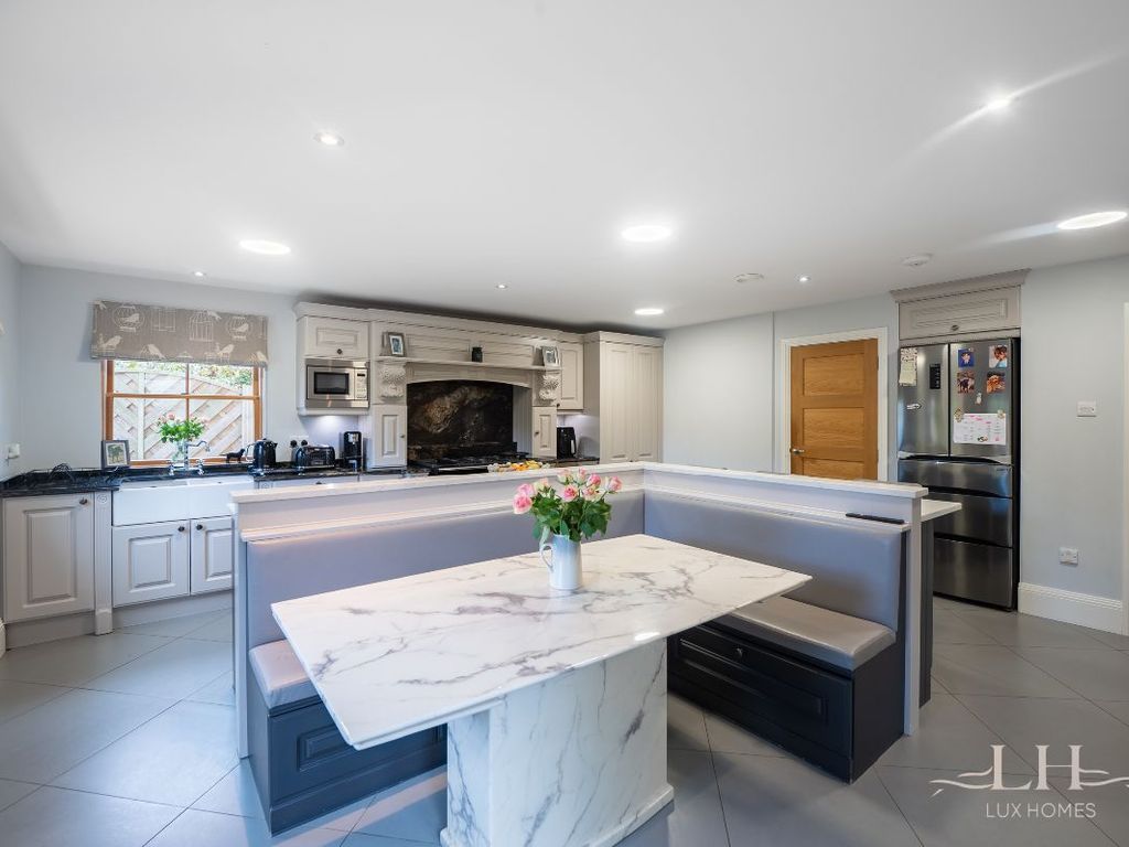 5 bed detached house for sale in Coxtie Green Road, Pilgrims Hatch, Brentwood CM14, £1,300,000