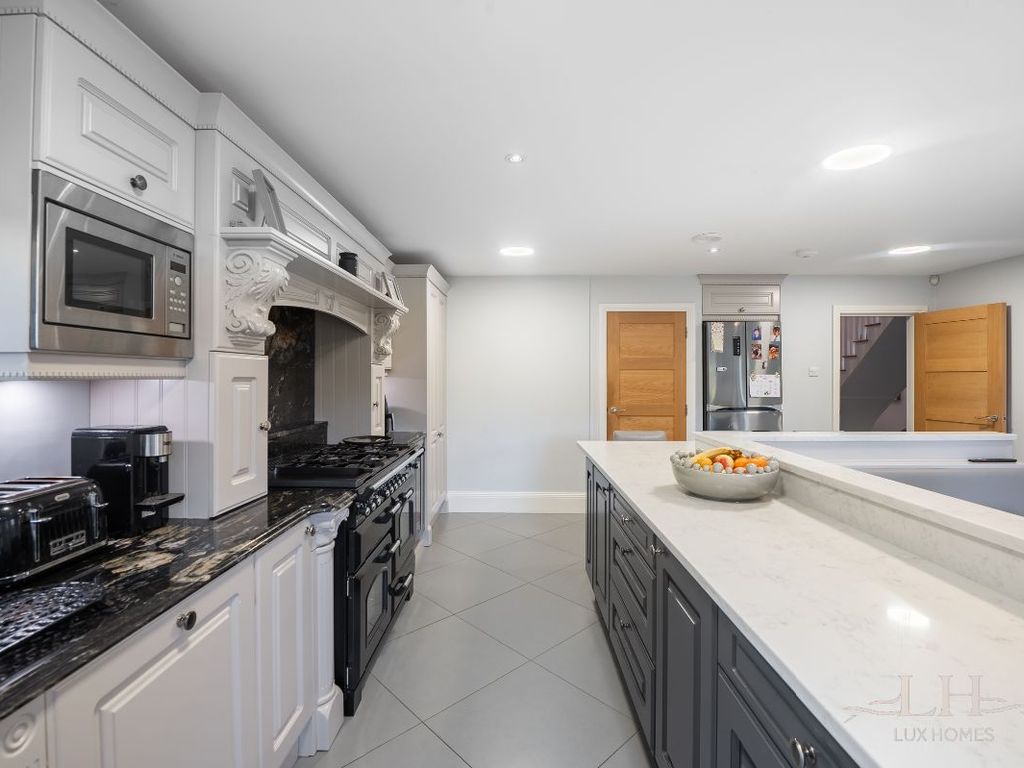 5 bed detached house for sale in Coxtie Green Road, Pilgrims Hatch, Brentwood CM14, £1,300,000