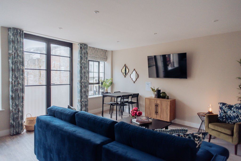 2 bed flat for sale in The Barbican, Plymouth PL1, £250,000