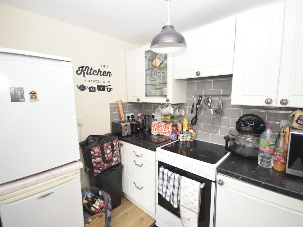 4 bed flat for sale in Shrewsbury Street, Prees, Whitchurch SY13, £250,000