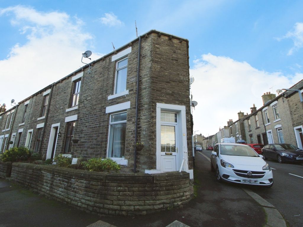 2 bed end terrace house for sale in Duke Street, Glossop, Derbyshire SK13, £155,000
