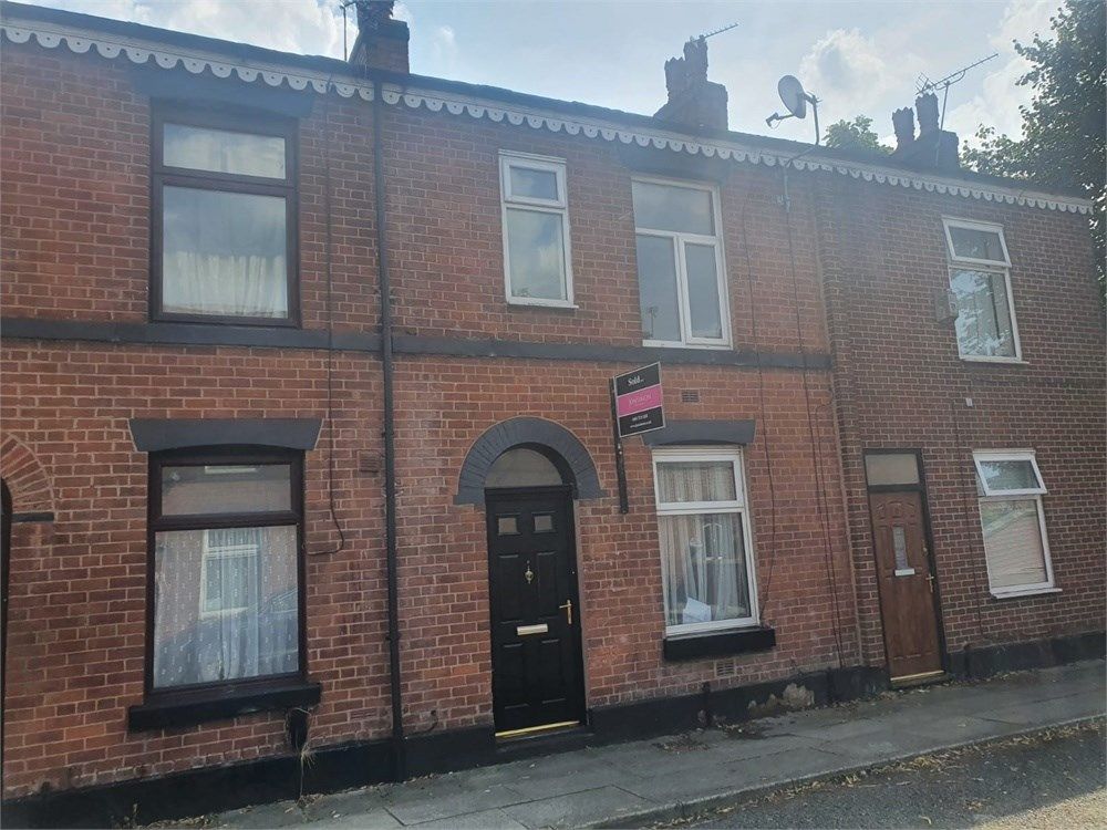2 bed terraced house to rent in William Street, Radcliffe, Manchester M26, £795 pcm