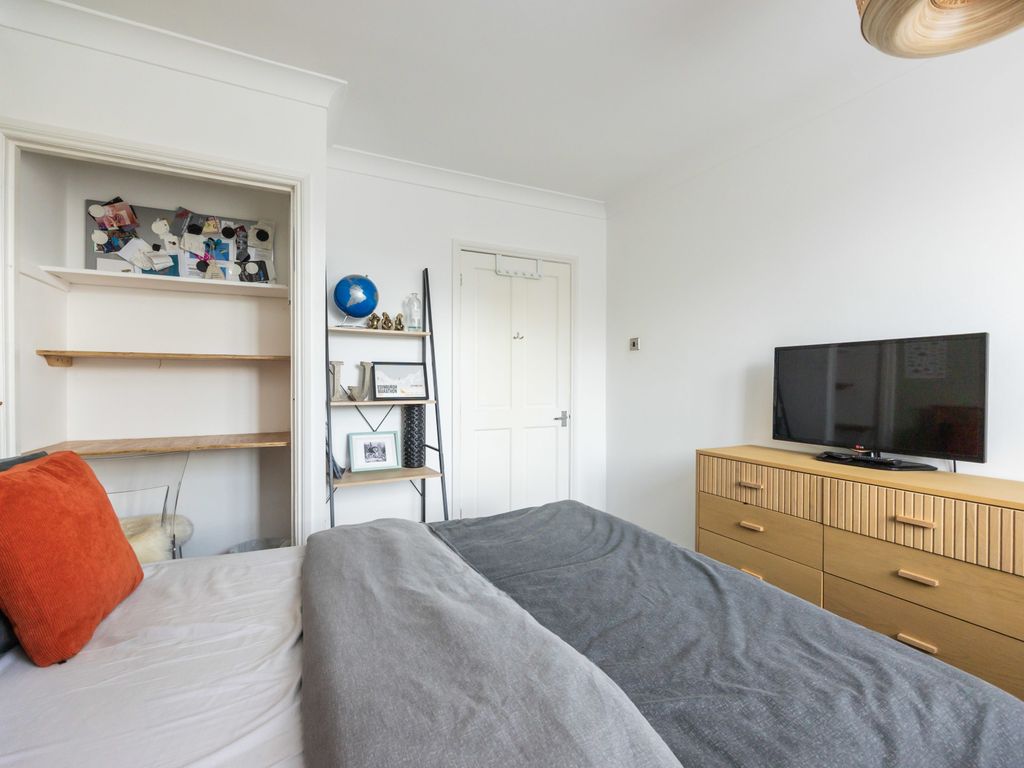 5 bed property for sale in 20 Waverley Park, Bonnyrigg EH19, £335,000