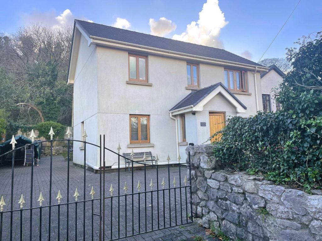 3 bed detached house for sale in Oxwich, Swansea SA3, £549,000
