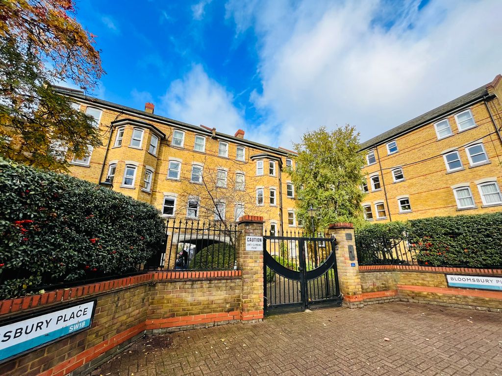 1 bed flat to rent in Bloomsbury Place, London SW18, £1,450 pcm