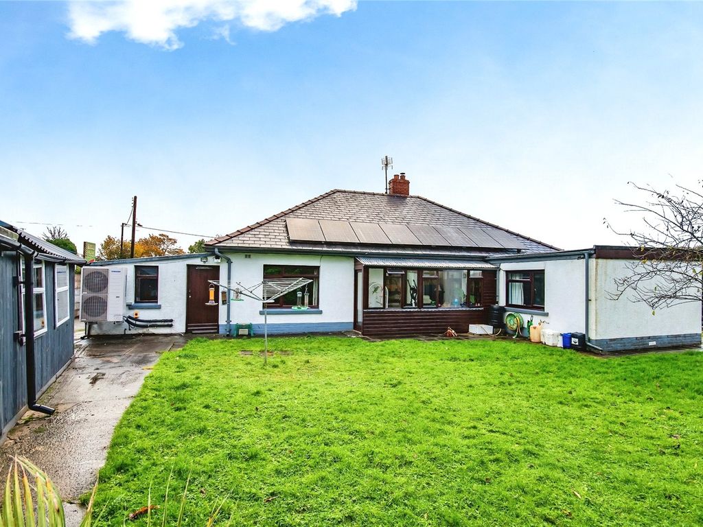3 bed bungalow for sale in North Road, Lampeter, Ceredigion SA48, £295,000