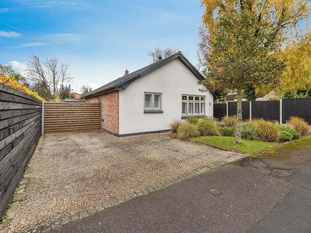 2 bed detached bungalow for sale in The Green, Elston, Newark NG23, £300,000