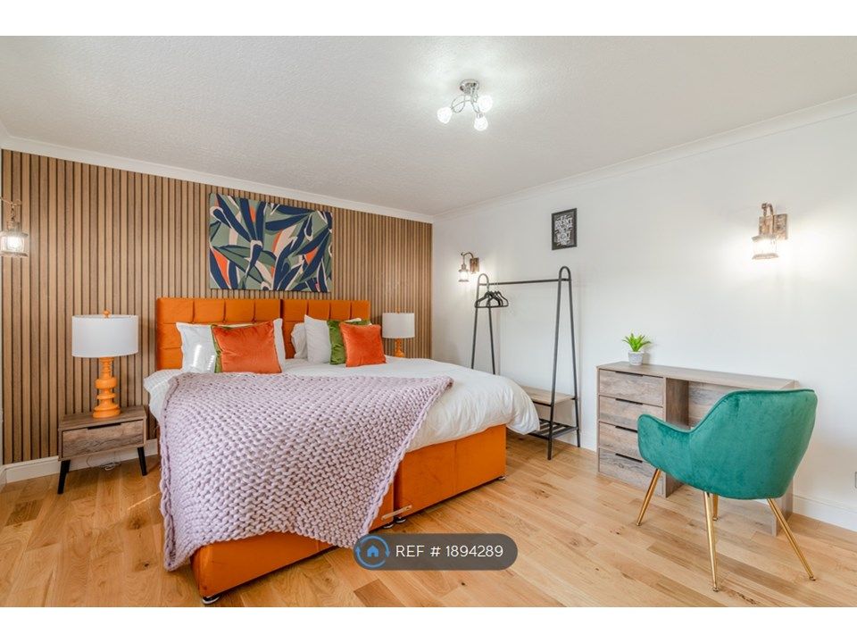 2 bed flat to rent in Newport, Newport NP20, £3,445 pcm