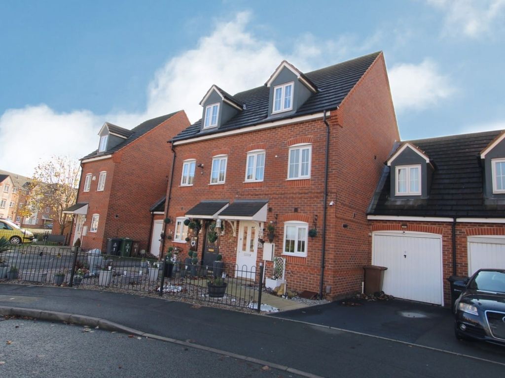 4 bed town house for sale in Newhome Way, Walsall WS3, £260,000