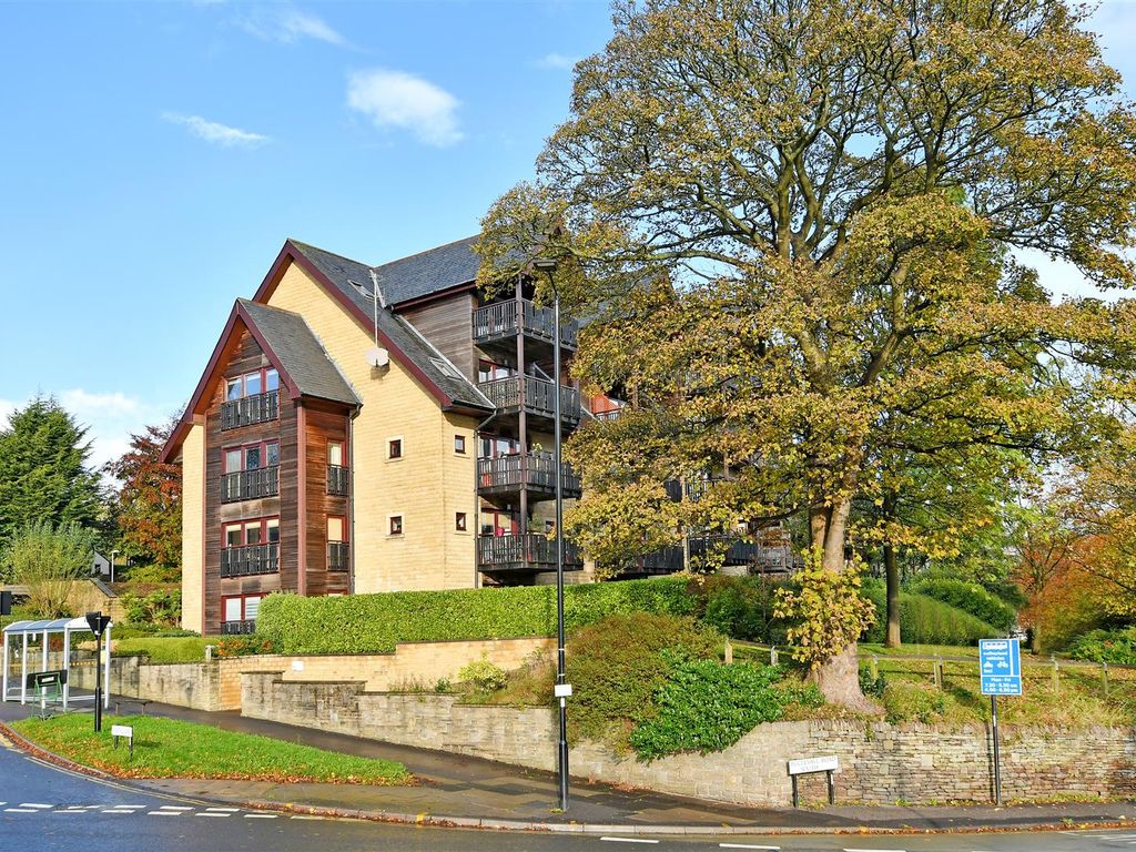 3 bed flat for sale in Weetwood Gardens, Knowle Lane S11, £495,000