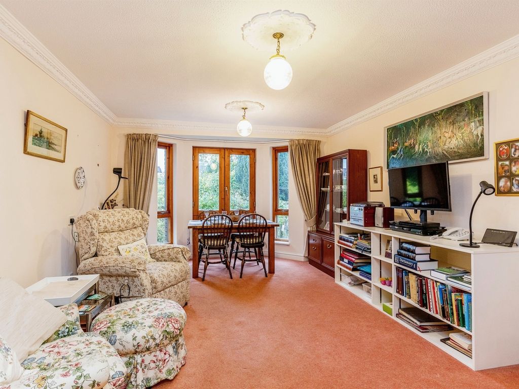 2 bed flat for sale in The Fosseway, Clifton, Bristol BS8, £250,000