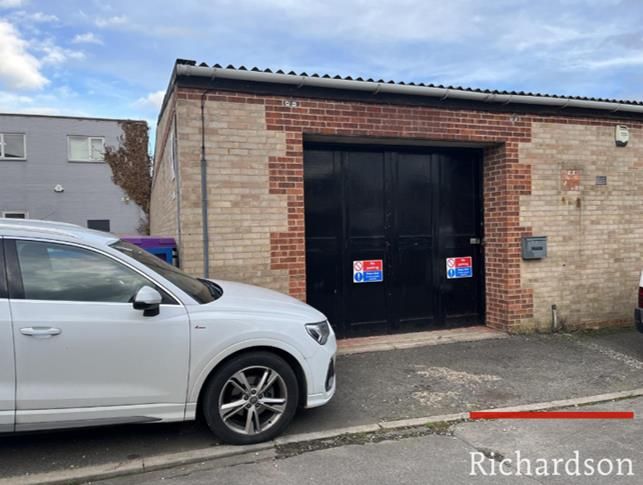 Warehouse to let in Gas Street, Stamford PE9, £12,000 pa