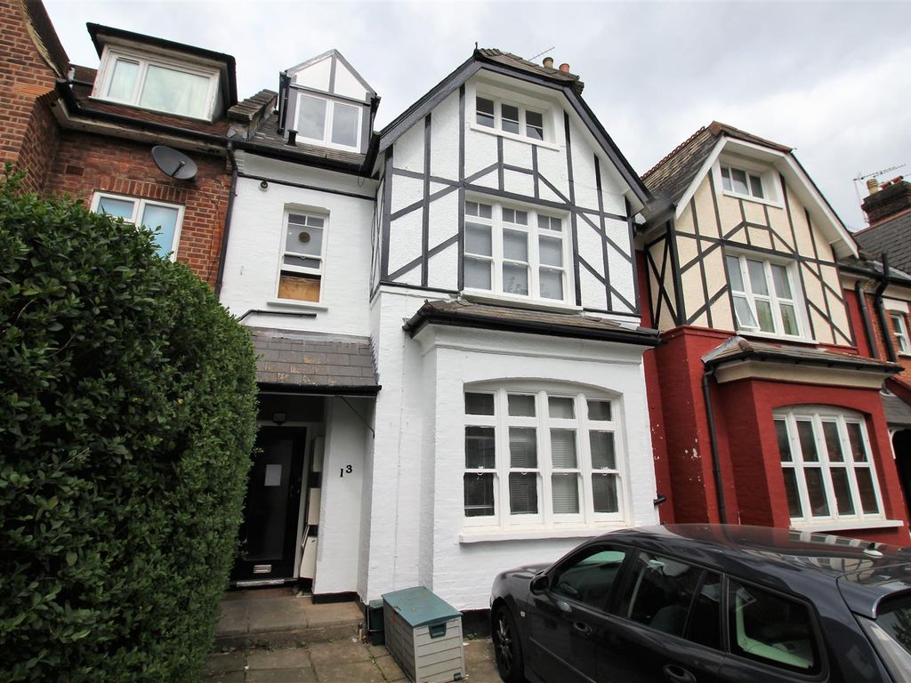 Studio to rent in Stanley Gardens, London NW2, £1,473 pcm