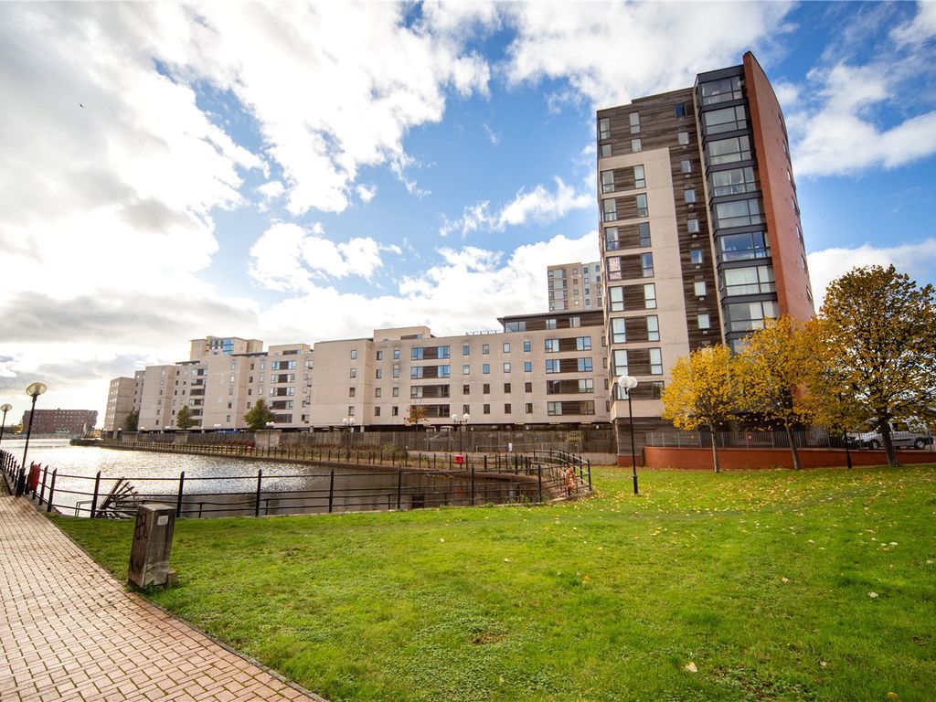 2 bed flat to rent in Sirius House, Falcon Drive, Cardiff Bay CF10, £1,200 pcm