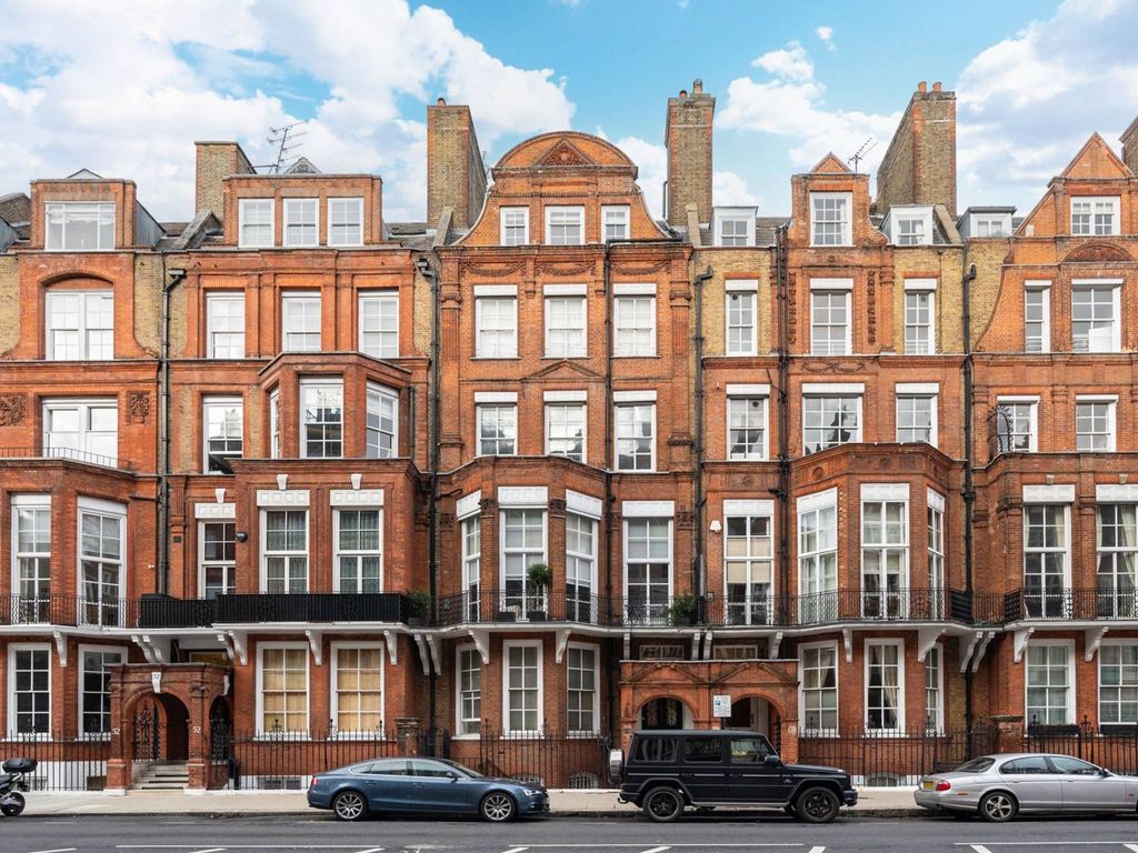 2 bed flat for sale in Pont Street, Knightsbridge, London SW1X, £3,000,000