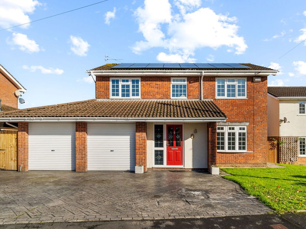 4 bed detached house for sale in Soane Close, Rogerstone NP10, £500,000