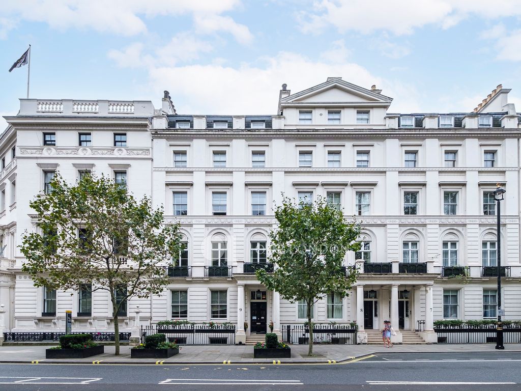 1 bed flat for sale in Buckingham Gate, London SW1E, £1,275,000