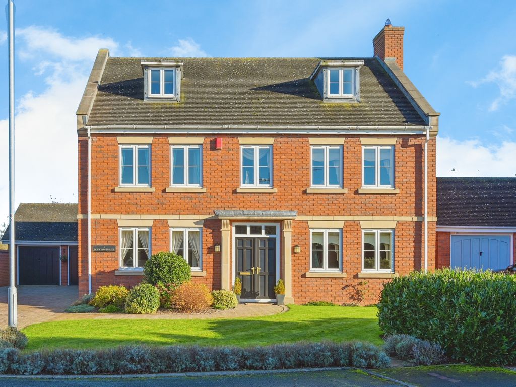 5 bed detached house for sale in Bycars Farm Croft, Lichfield WS13, £670,000